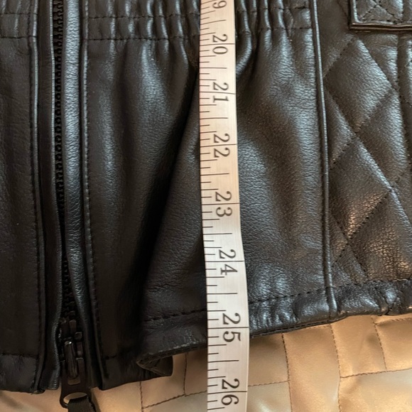 Harley Davidson woman’s leather riding jacket - Picture 6 of 8